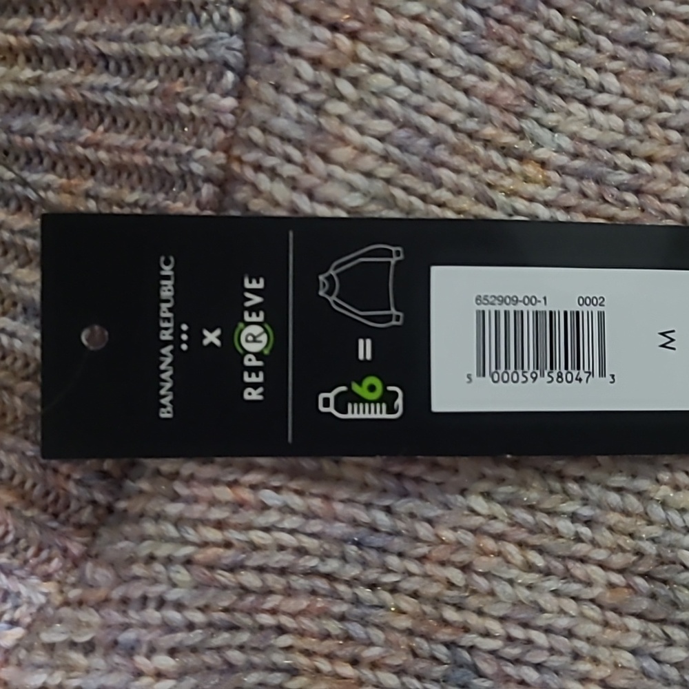 Banana Republic Sweater NWT - Picture 4 of 9